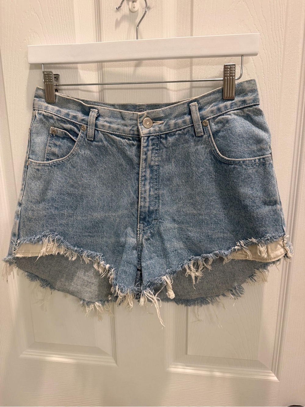 Vintage Lizwear Liz Claiborne Denim Shorts Petite 10 High Rise Distressed Cutoff